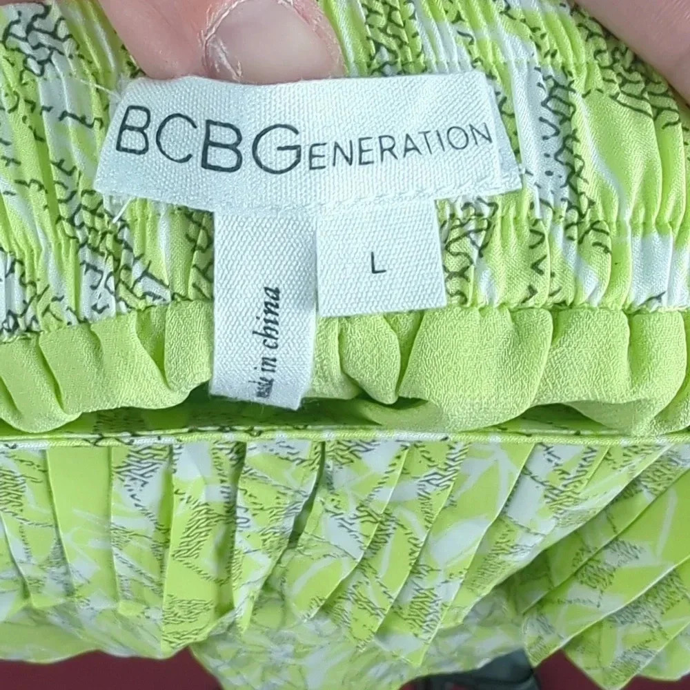 BCBGeneration Shorts - Picture 6 of 7